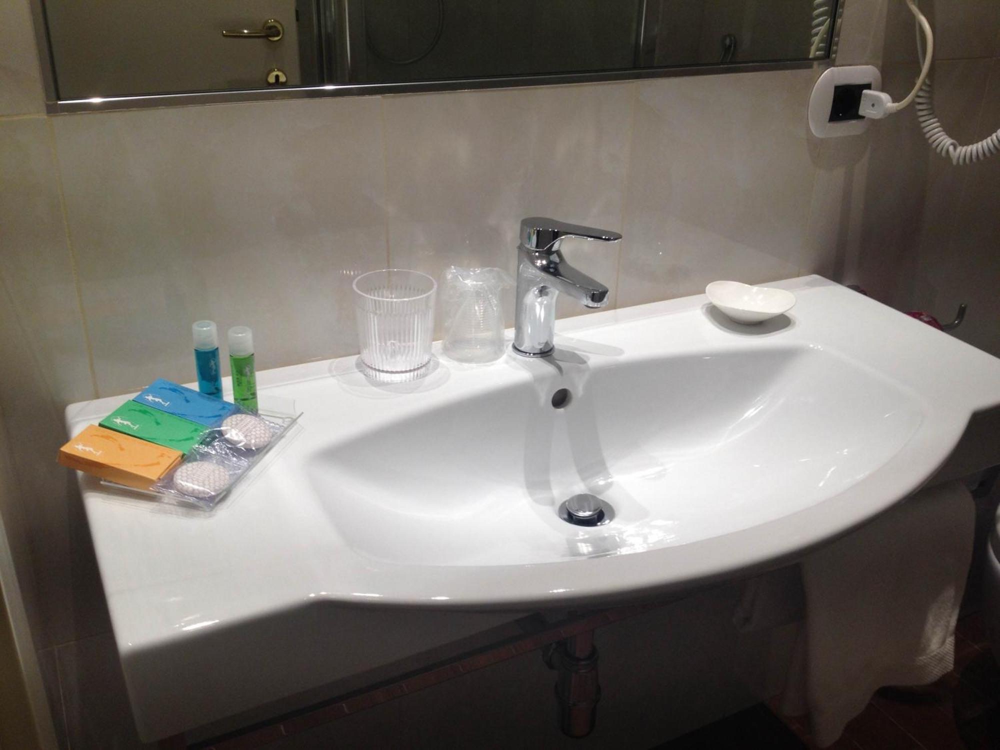 Grande Albergo Potenza Habitación foto